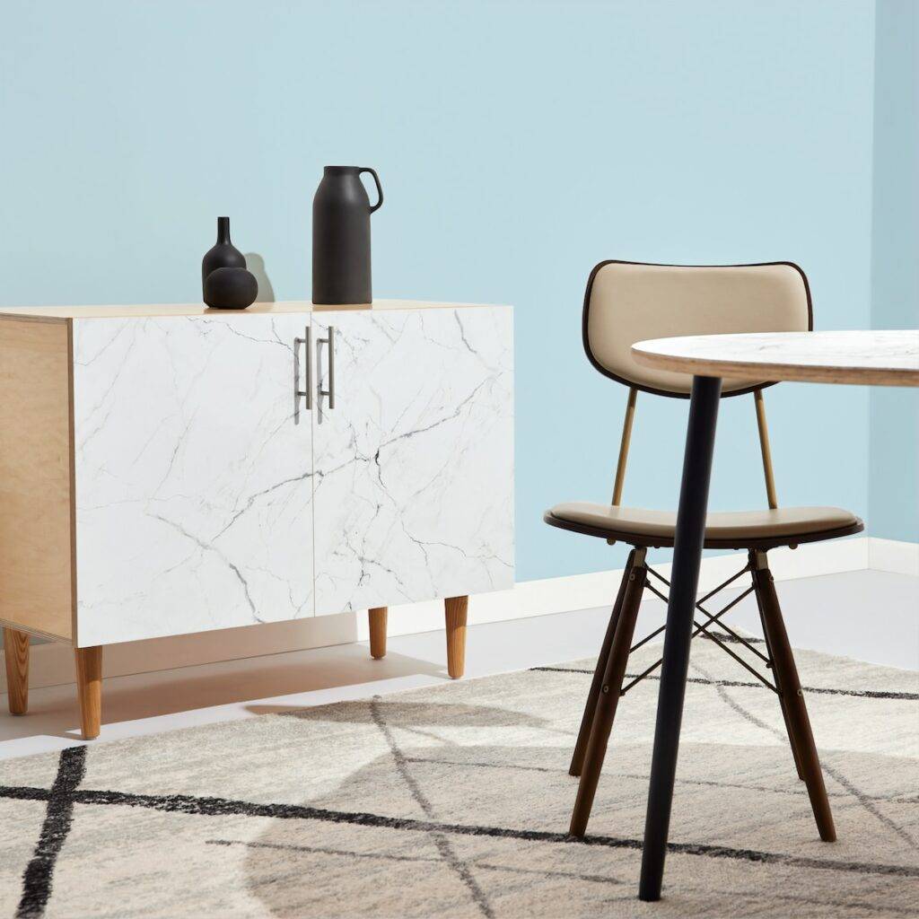 Modern Interior Design: The best guide 6 gray leather chair beside table